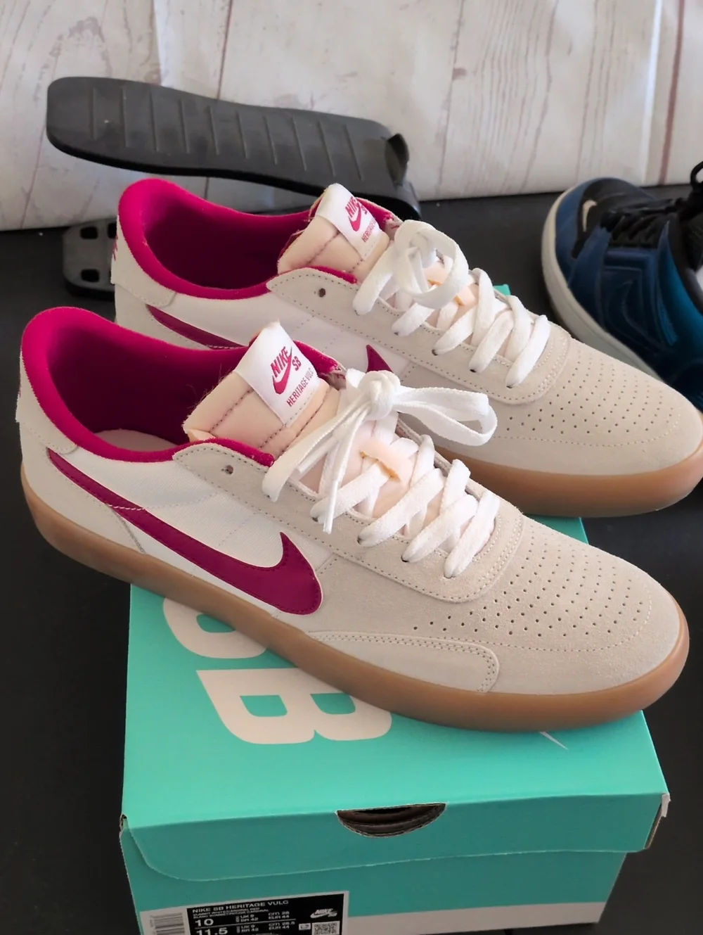 (NEW) Nike SB Heritage Vulc Men's Size 10